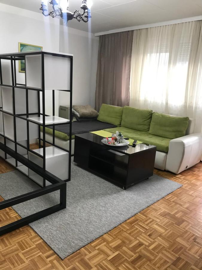 Dan I Noc Apartment Баня Лука Екстериор снимка